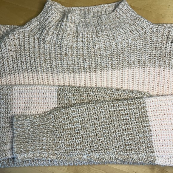 Saint Geraldine Mock Neck Sweater New With Tags - Picture 3 of 4